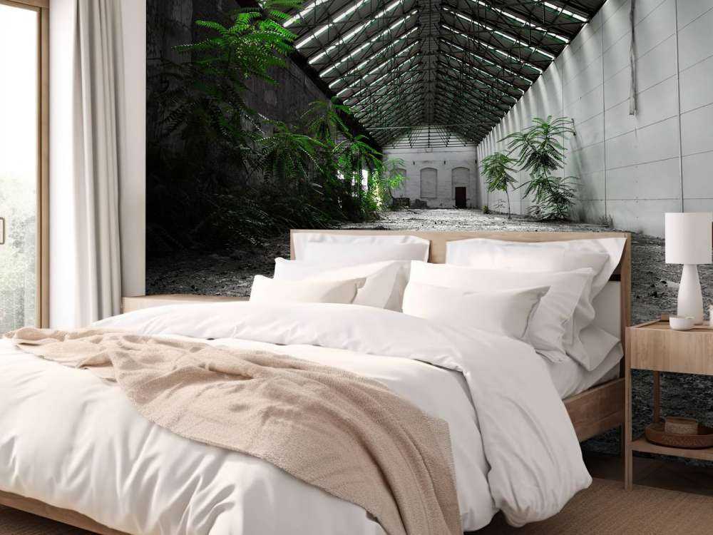 Hall industriel avec des plantes