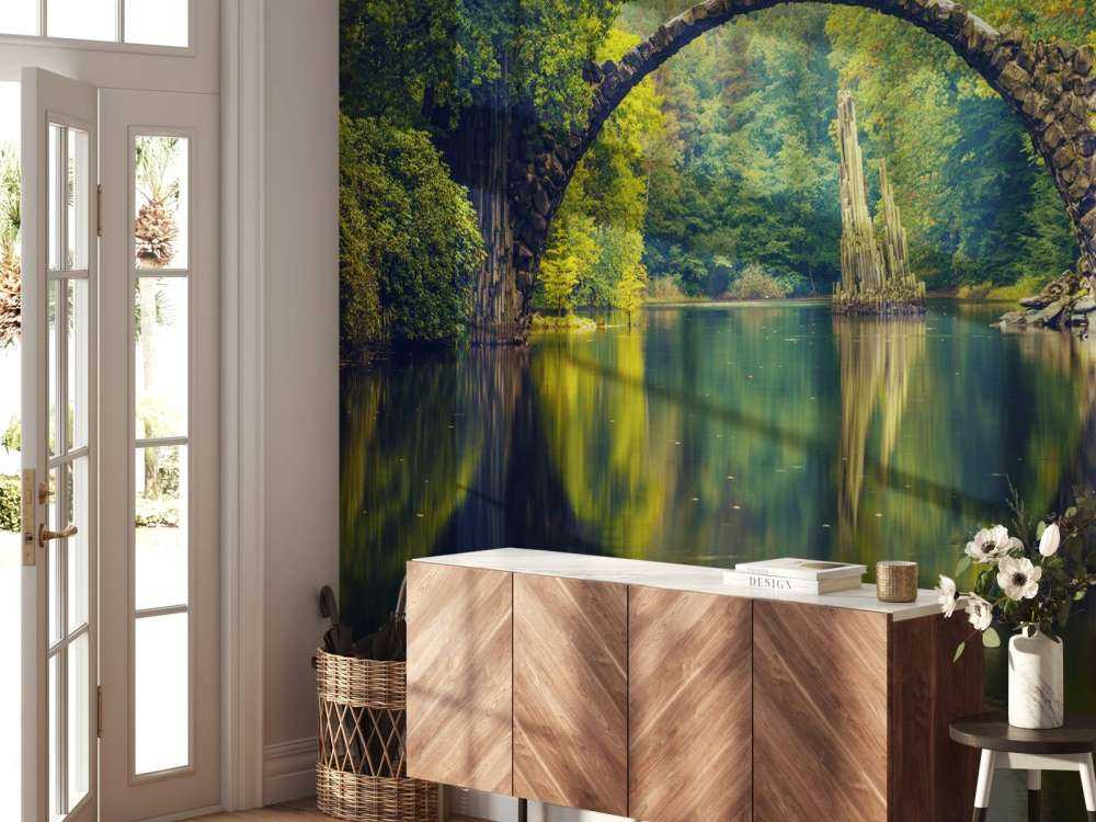 Arche au-dessus du lac