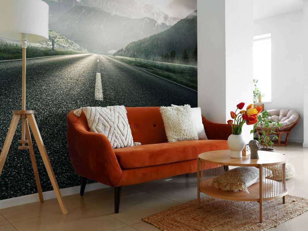 Route dans un paysage montagneux