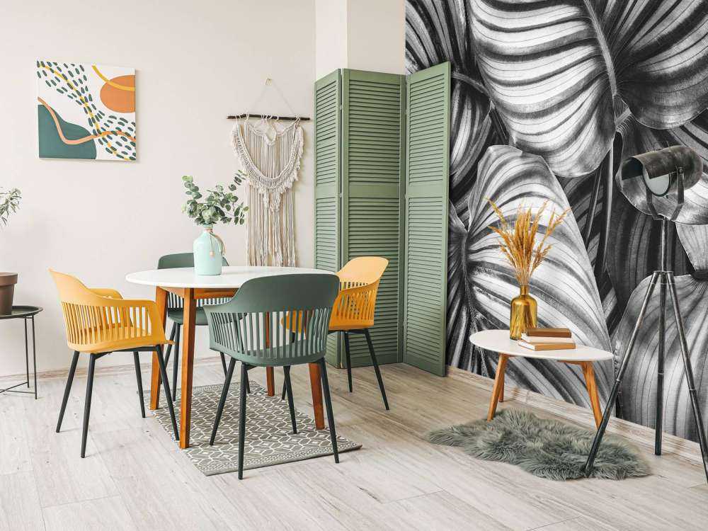 Plante à feuilles rayées