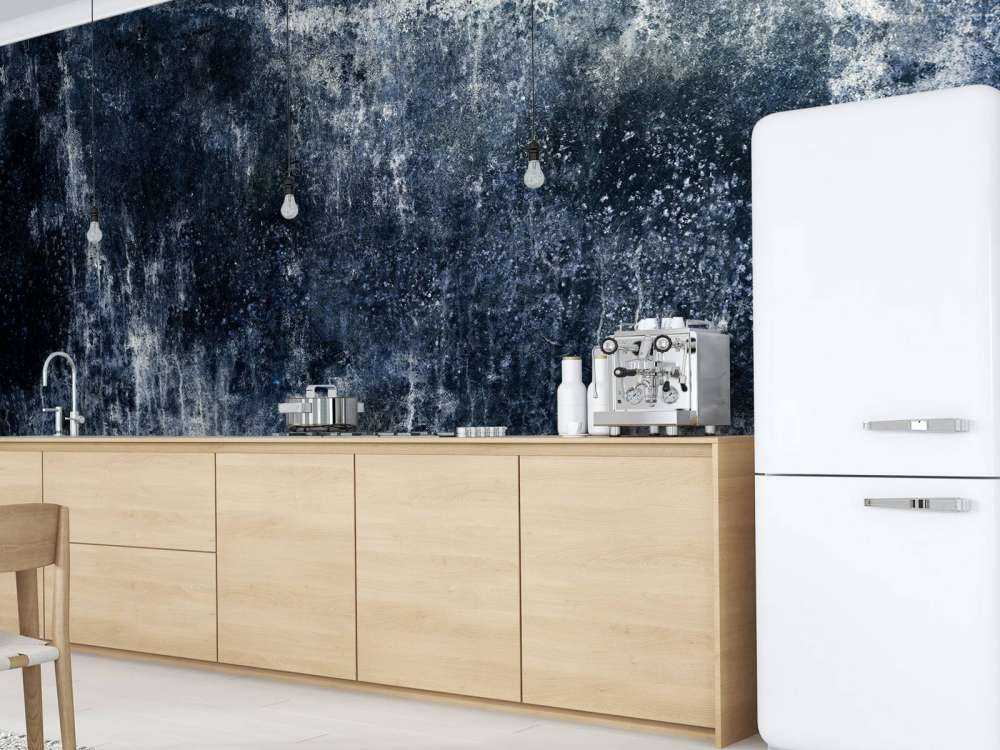 Mur bleu vieilli par les intempéries