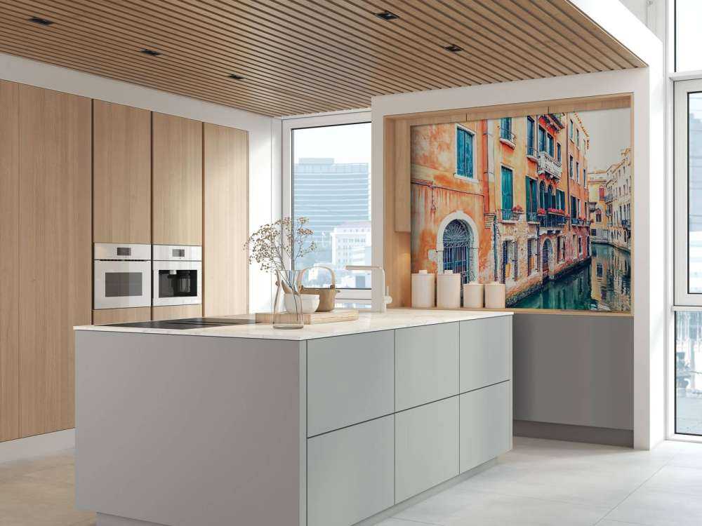 Des façades chaleureuses le long du canal vénitien.