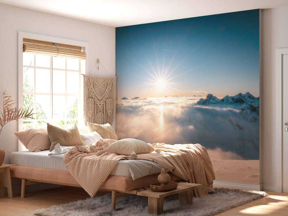 Zone au-dessus de la couche nuageuse dans le panorama alpin