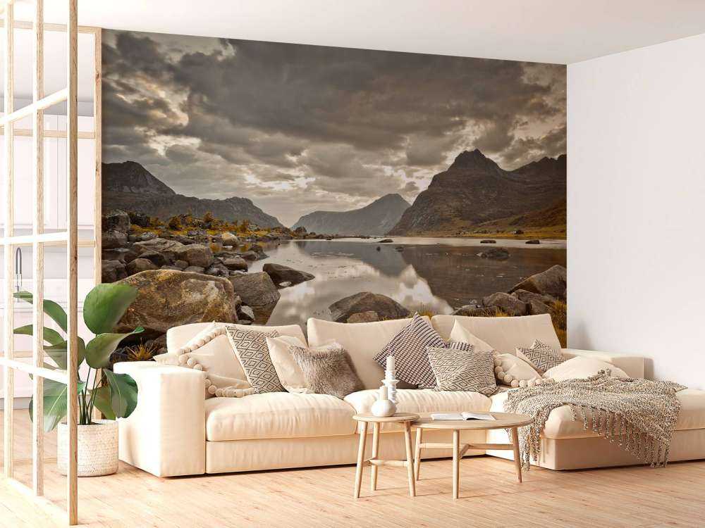 Les îles Lofoten dans les nuages