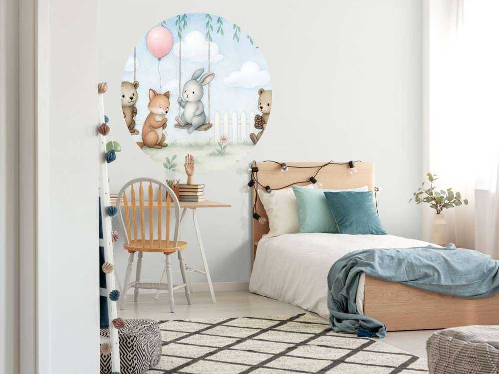 Amis des bois dans le jardin de printemps