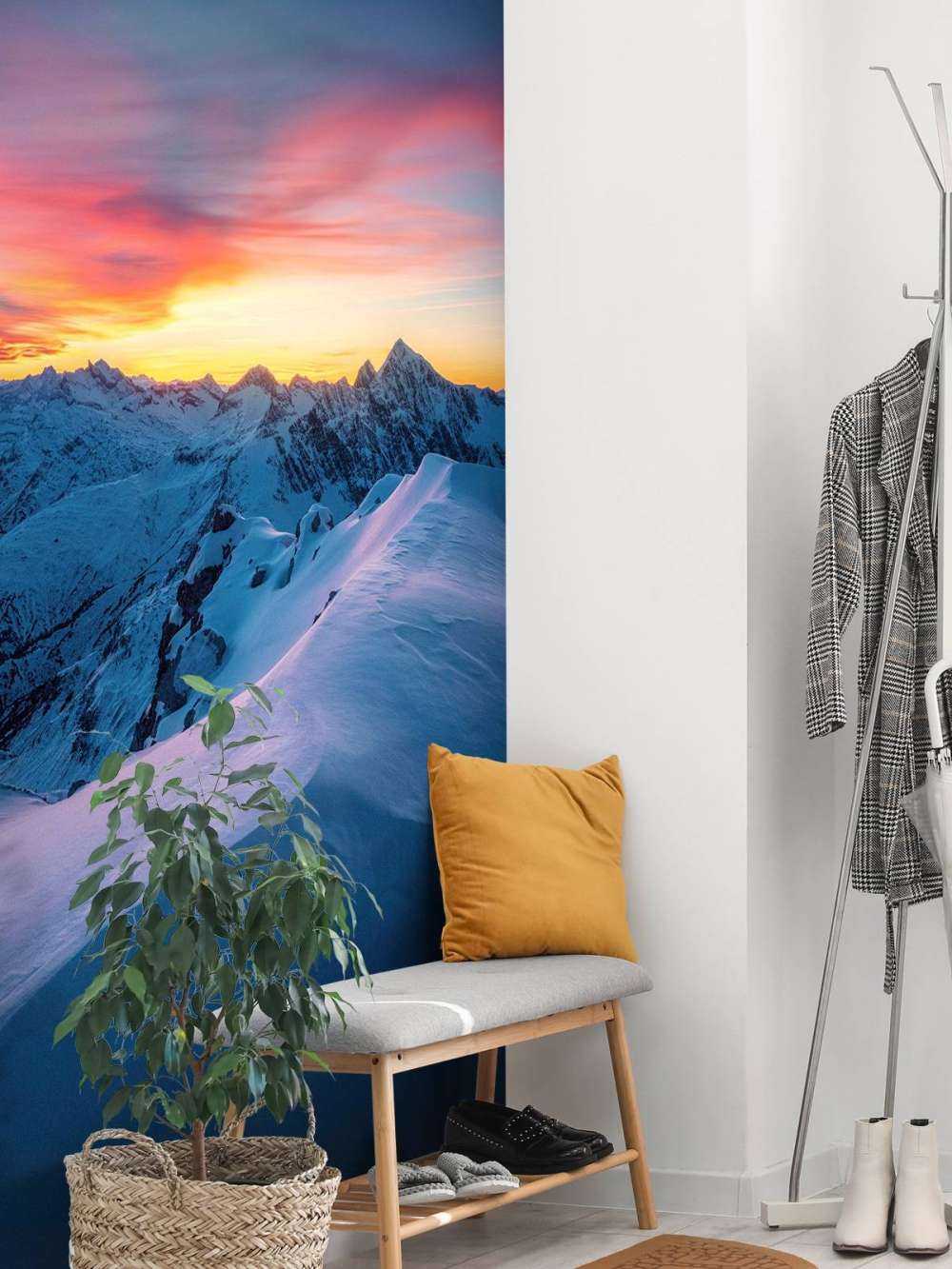 Pics enneigés à l'aube.