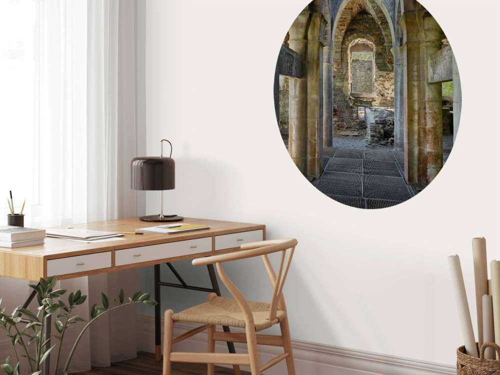 Bâtiment abandonné avec des arches