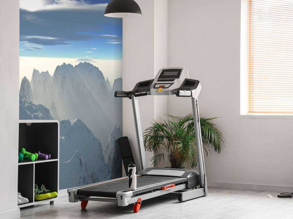 Panorama des sommets enneigés de la montagne