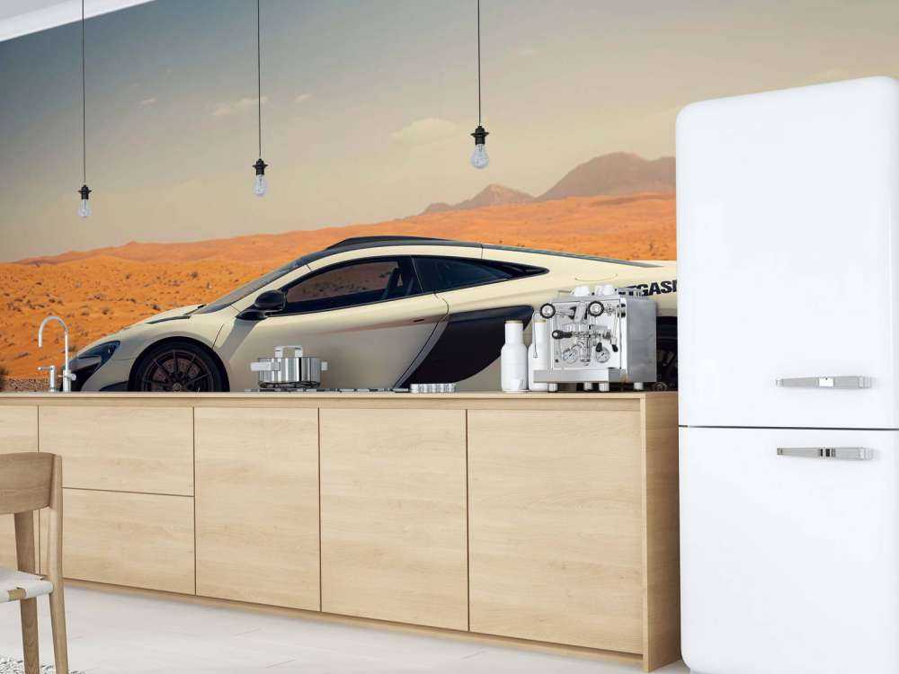 McLaren 675LT dans le désert