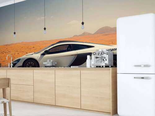 McLaren 675LT dans le désert