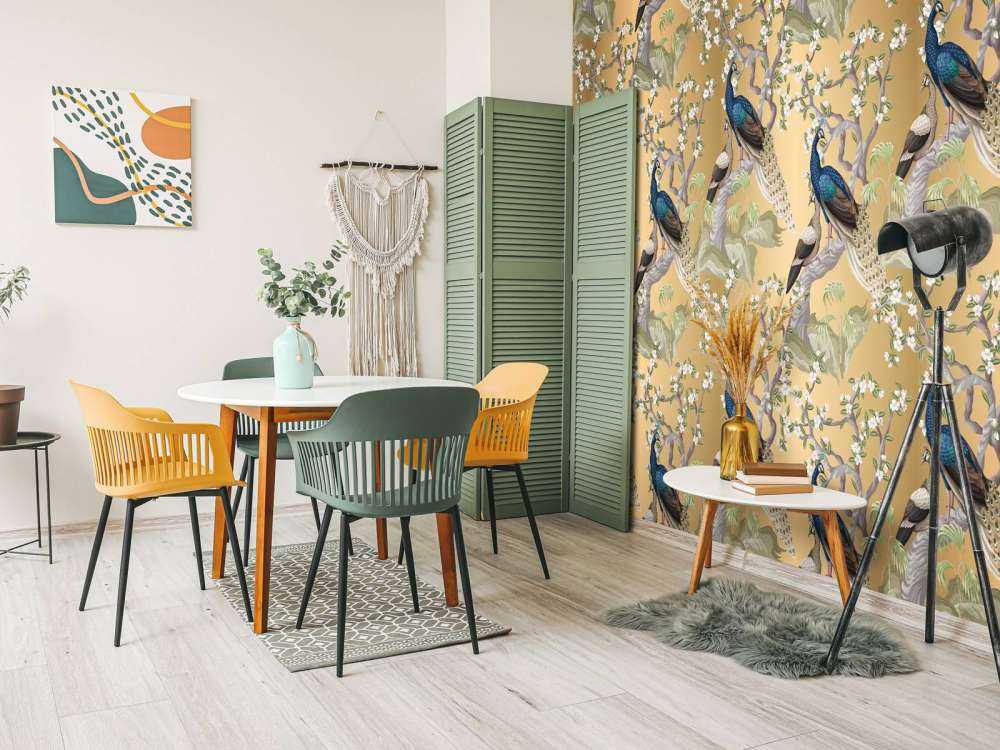 Chuchotements de Paon dans l'Oasis