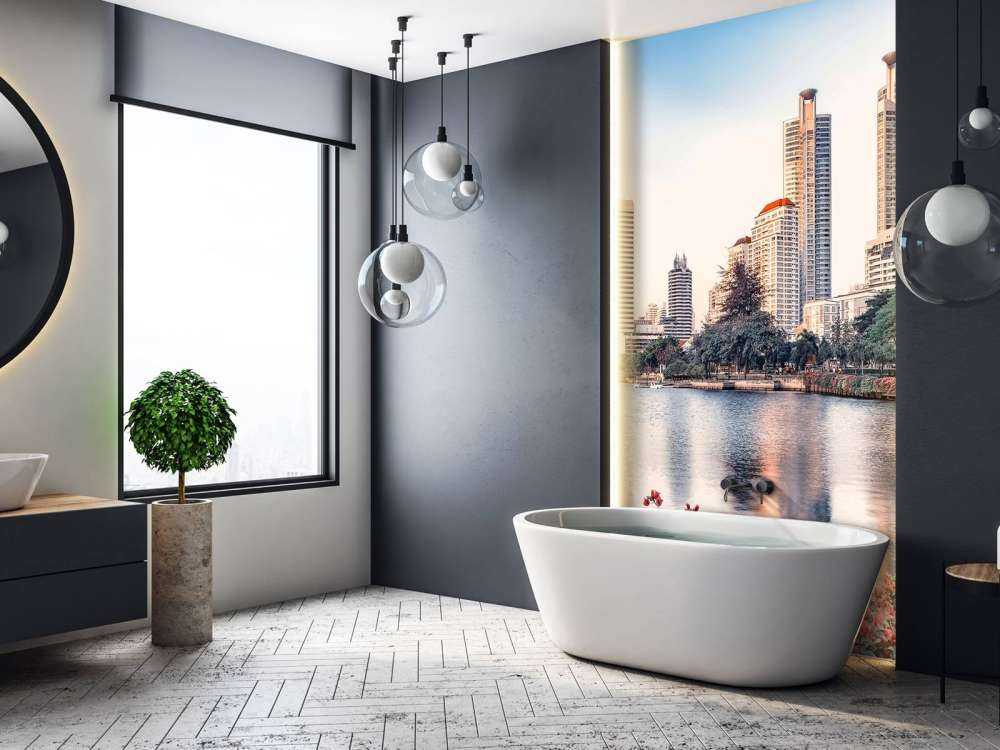 Fleurs au bord de l'eau de la ville