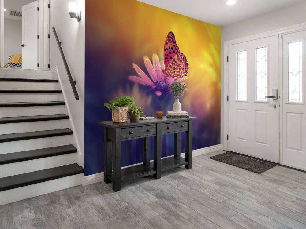 Papillon rouge sur une fleur