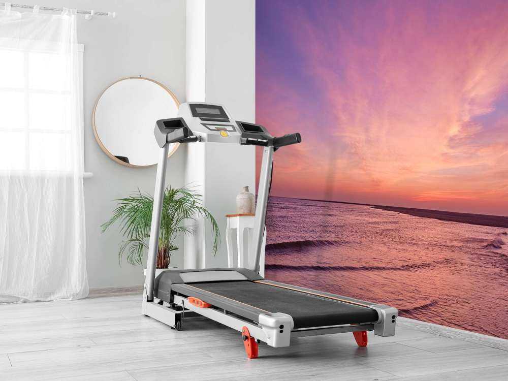 Plage avec coucher de soleil rose