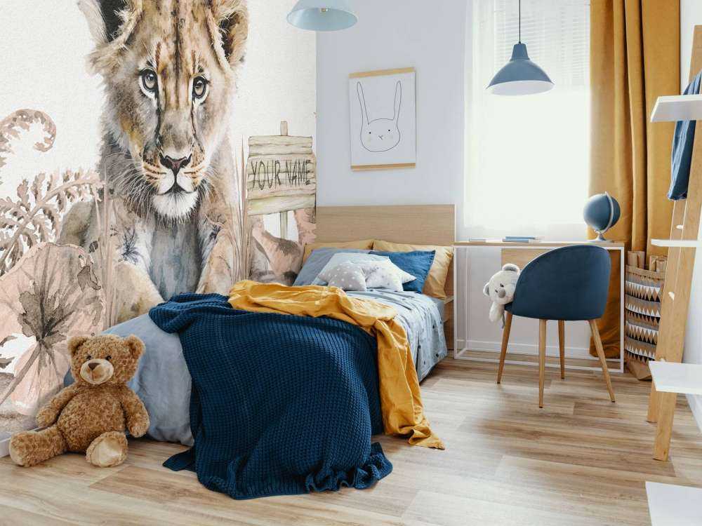 Bébé lion dans la jungle taupe