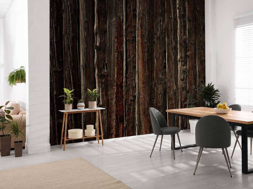 Bois brut avec clous