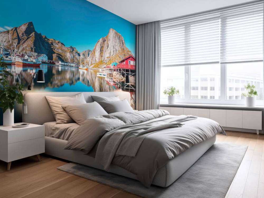 Maisons rouges au bord de l'eau du fjord