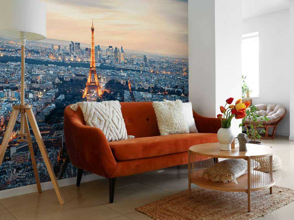 Lumière du soir sur le panorama de Paris