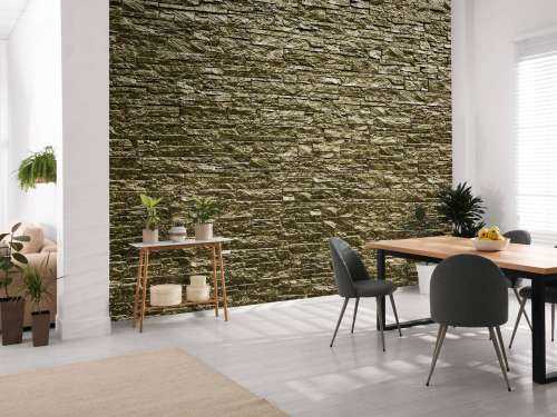 Mur avec des pierres dorées