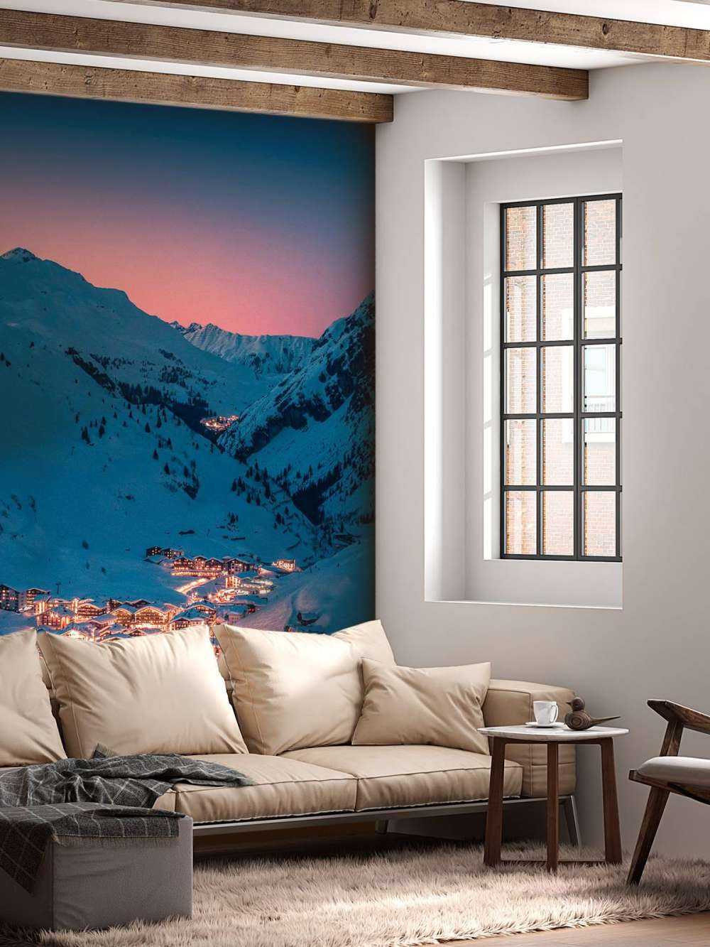 Lumière du soir dans un village alpin