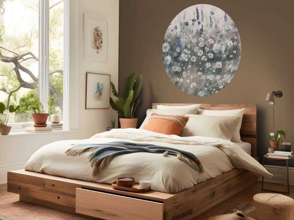 Verdure luxuriante de l'été gris