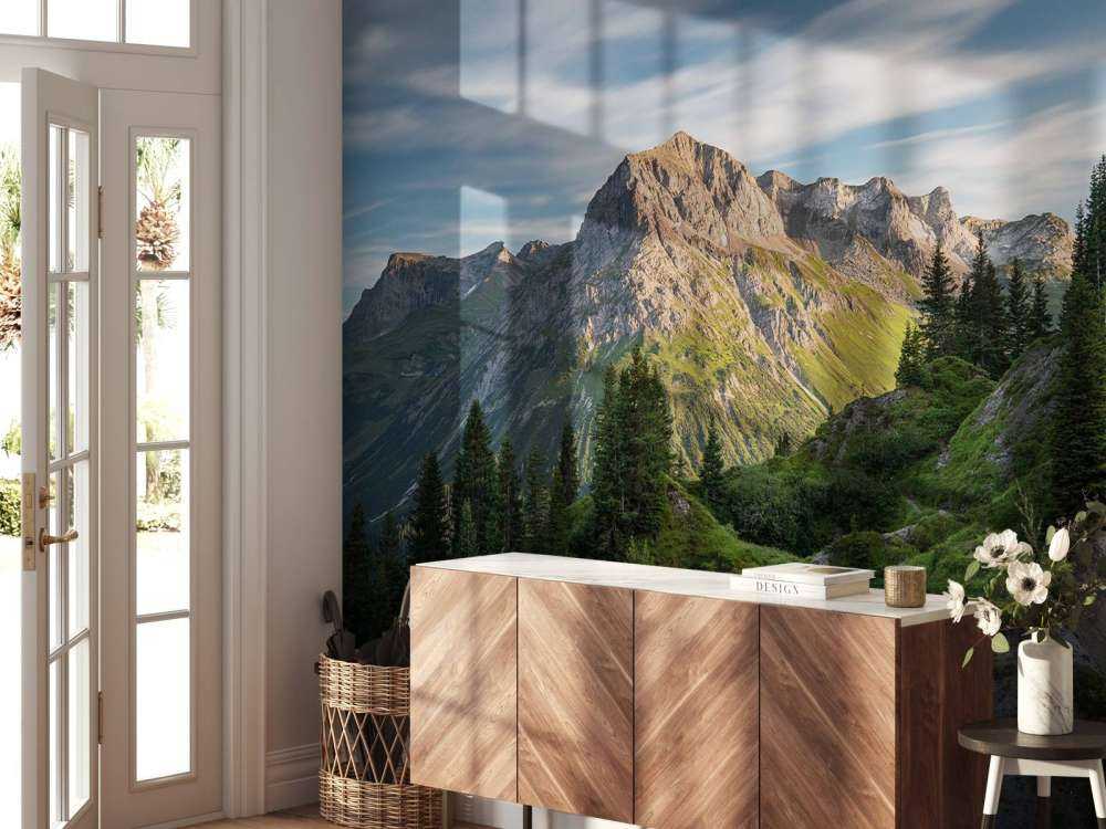 Soleil du soir sur les sommets alpins