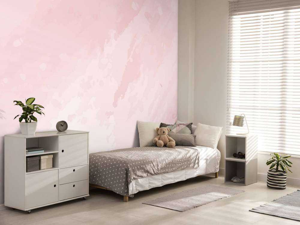 Voile de peinture rose poudré en couches