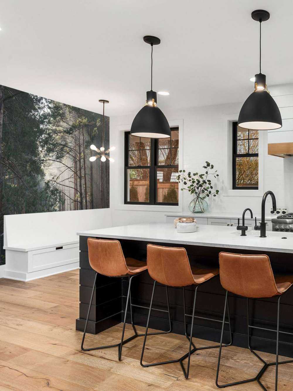 Lueur d'automne dans la forêt