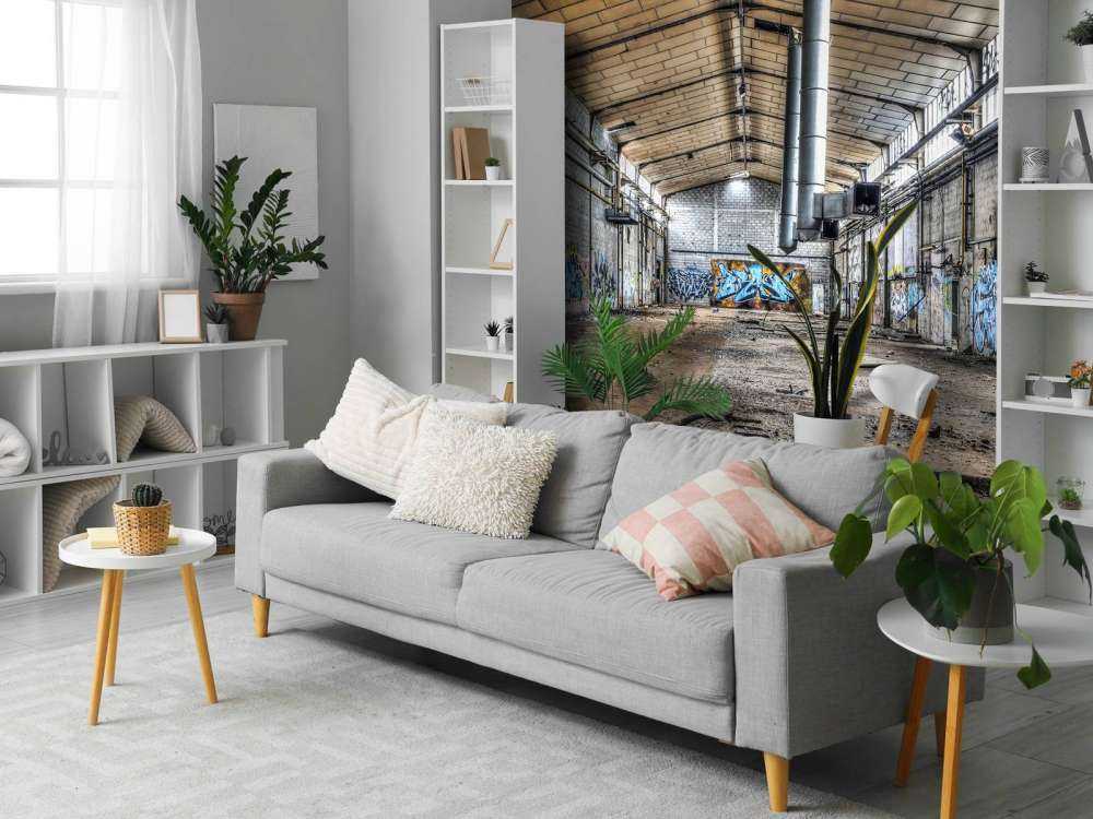 Vieux hall d'usine abandonnée