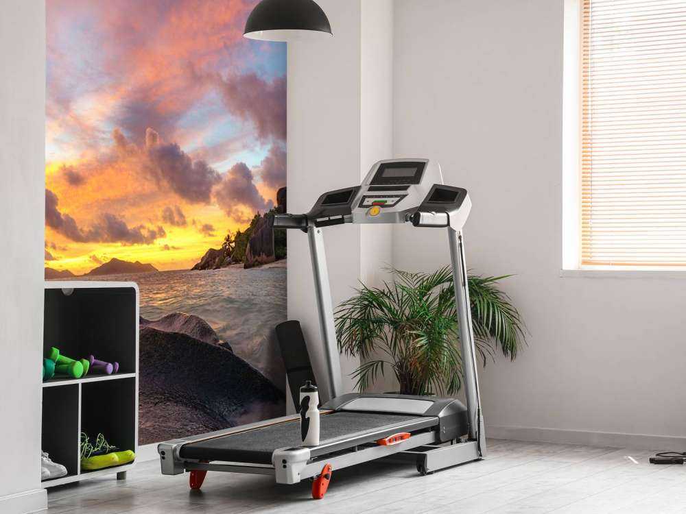 Coucher de soleil sur une plage tropicale