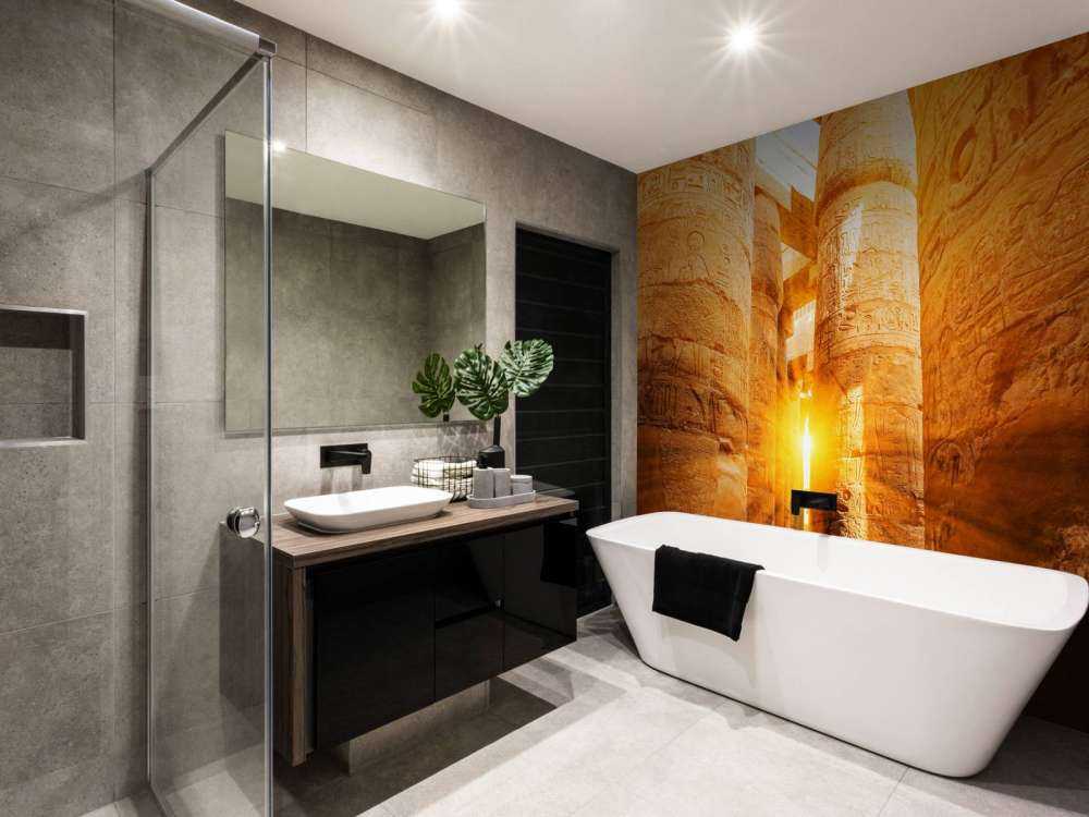 Le soleil à travers les ruines