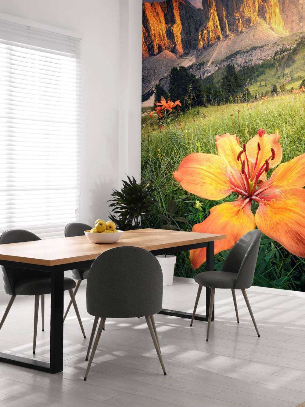 Paysage alpin ardent avec des lys