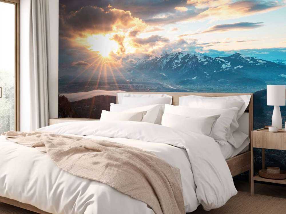 Coucher de soleil sur la vallée alpine