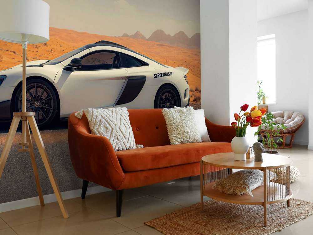 McLaren 675LT dans le désert