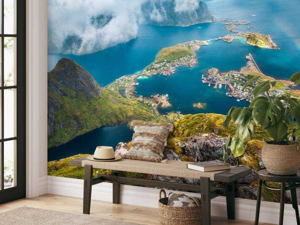 Arc-en-ciel au-dessus des îles du fjord