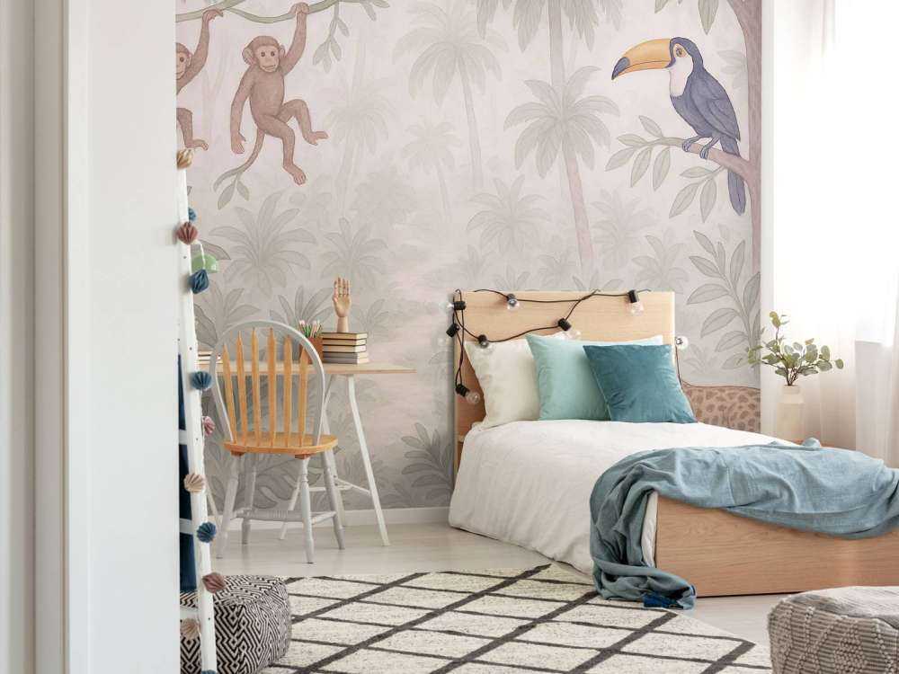 Amis de la jungle dans la brume du matin.