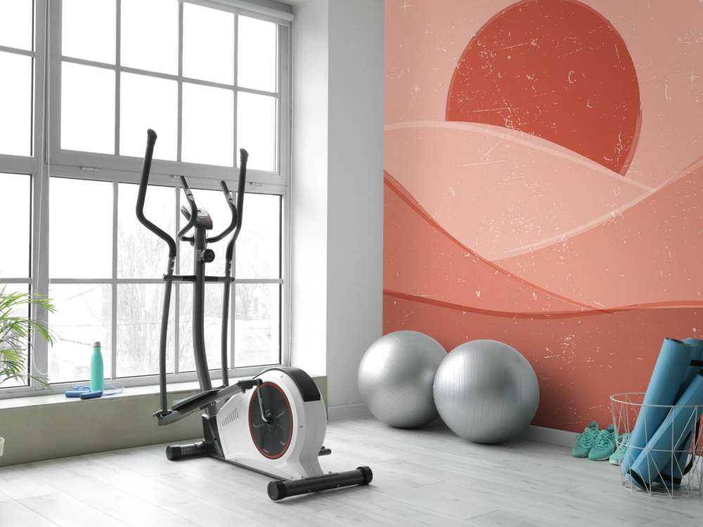 Vagues rouges devant le soleil