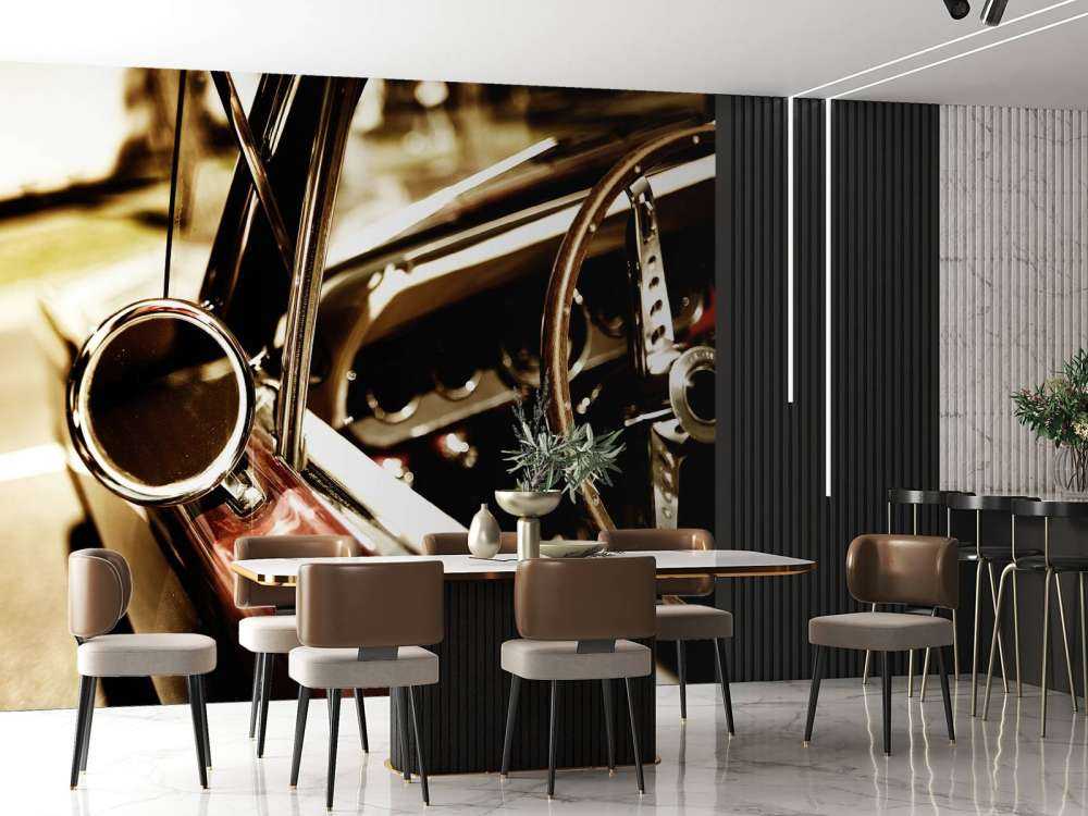 Gros plan sur la voiture de collection rouge