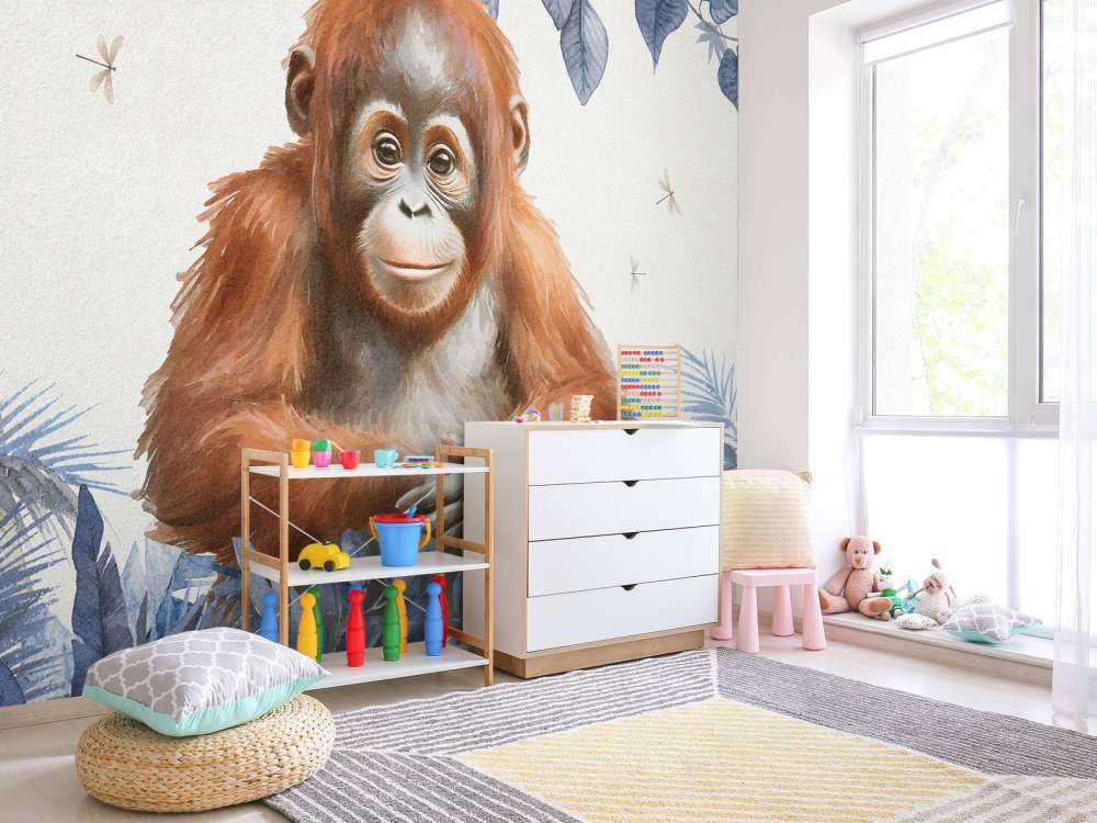 Jeune orang-outan dans la jungle bleue