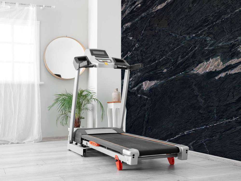 Marbre foncé avec des lignes claires