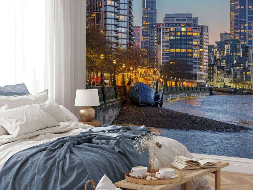 Paysage urbain de Londres sur la Tamise le soir.