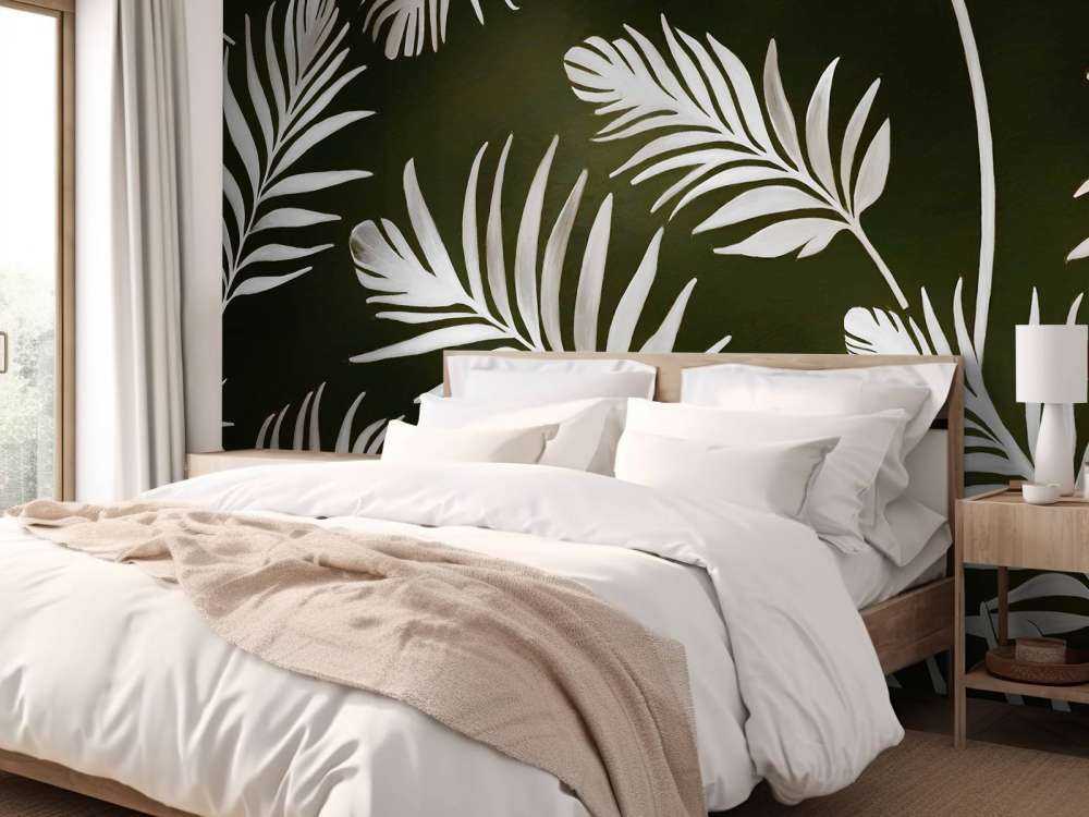 Feuilles dorées sur un gris charbon foncé