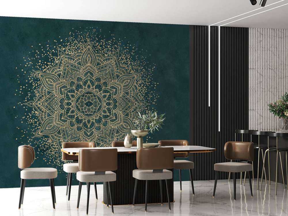 Mandala doré sur vert émeraude.