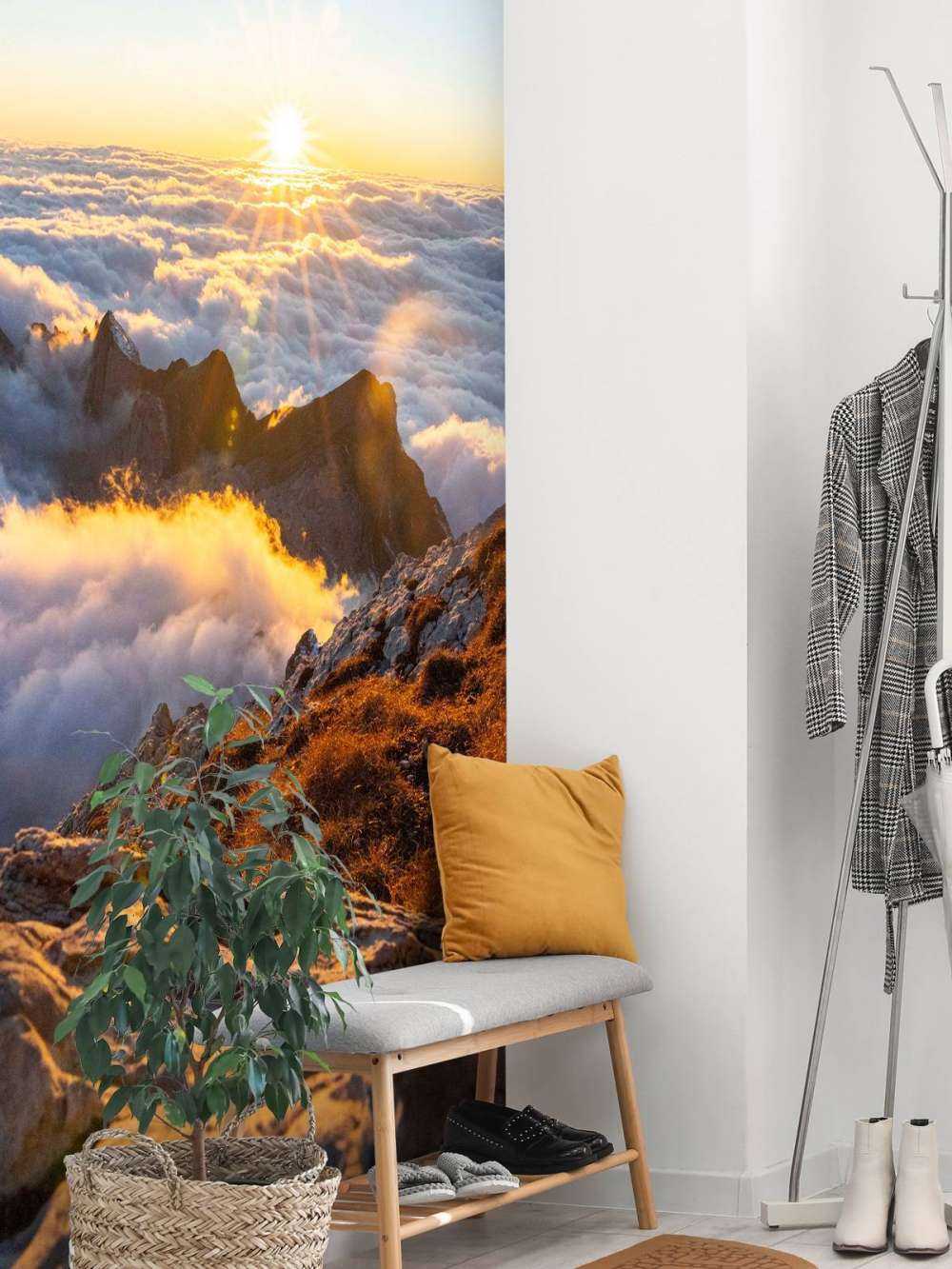 Lumière du soleil au-dessus de la mer de nuages