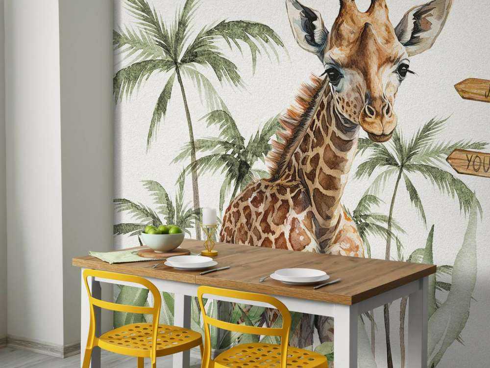 Bébé girafe dans la jungle