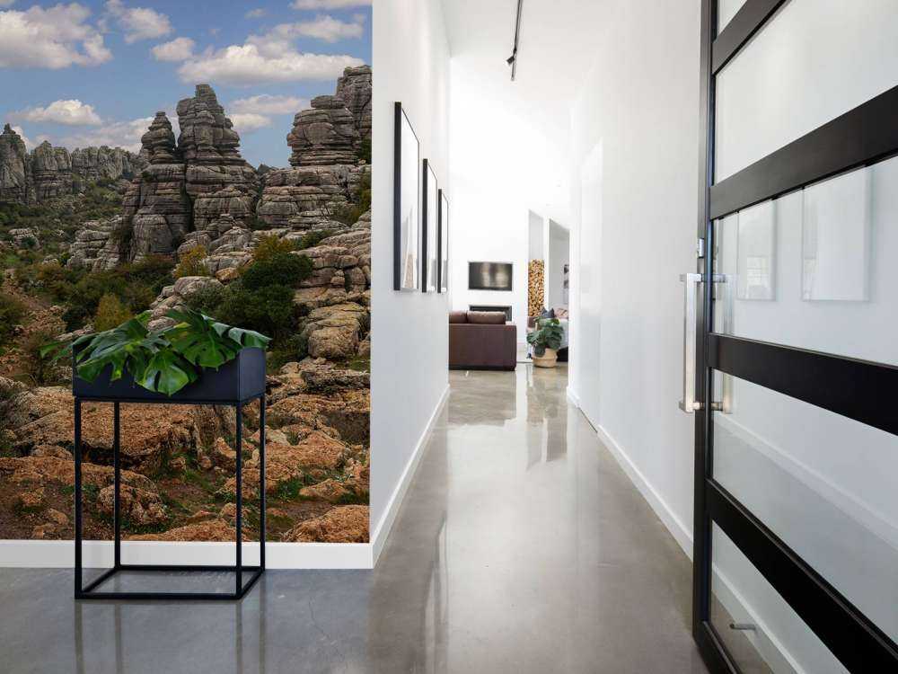 Roches avec ciel bleu