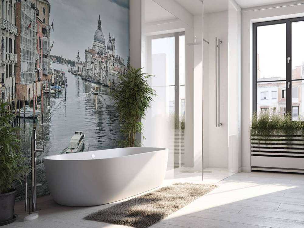 Canal avec des bateaux à Venise