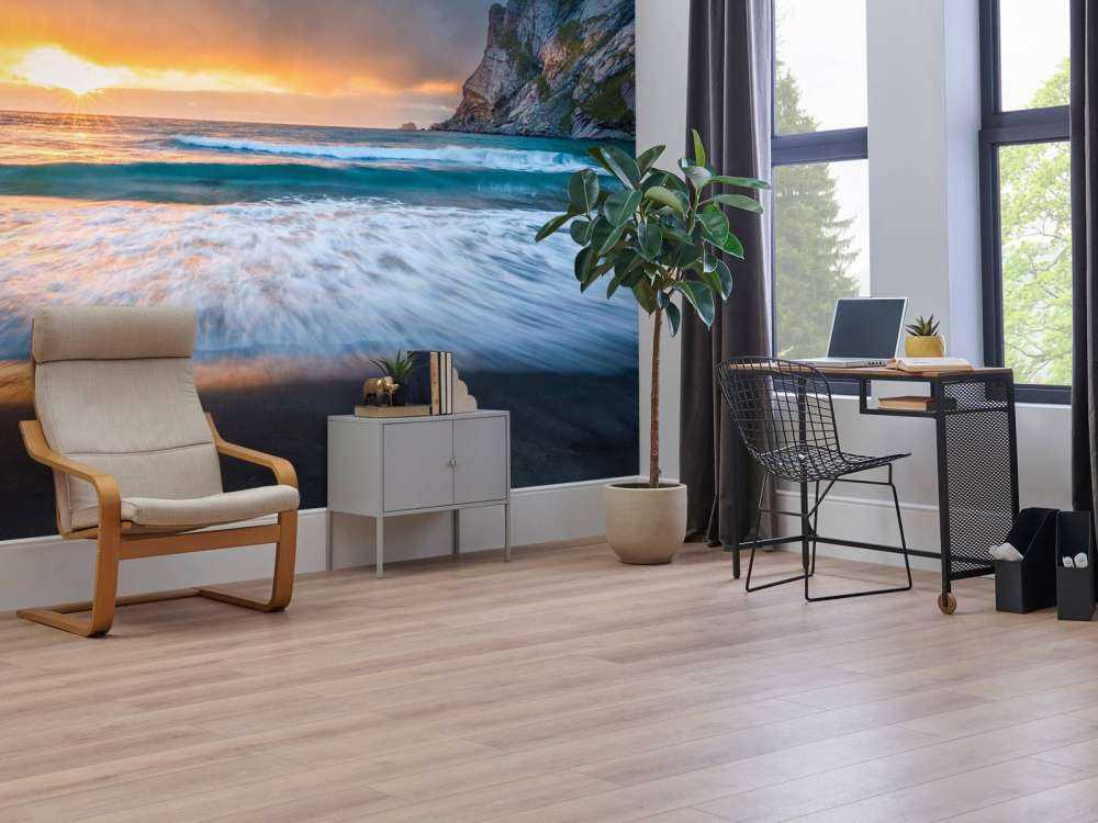 Coucher de soleil sur une côte accidentée