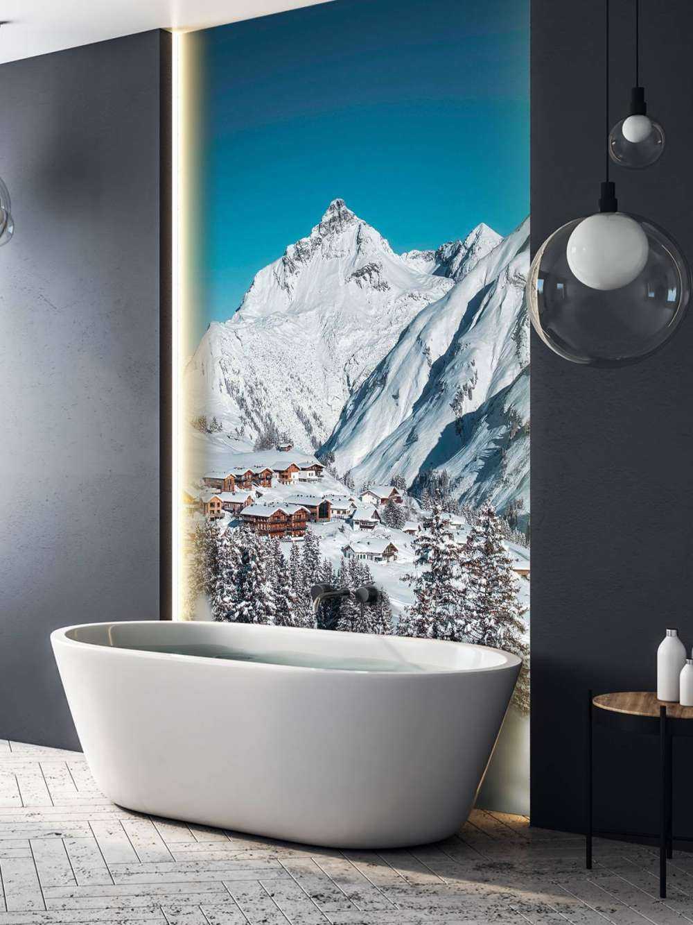 Refuges de montagne sous des sommets enneigés