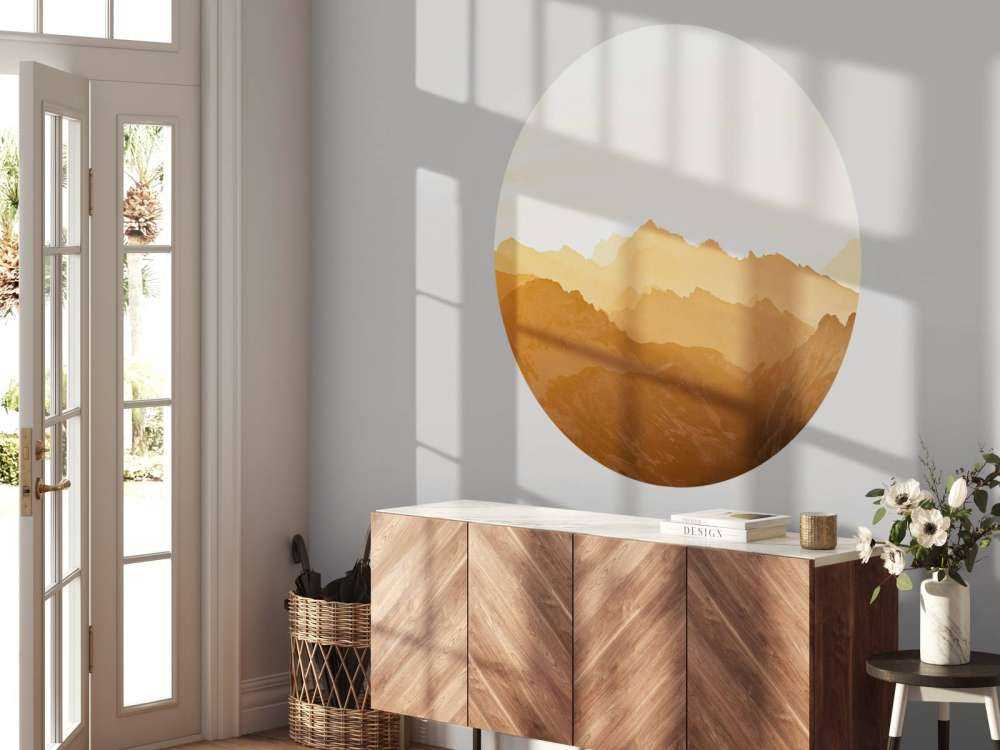 Montagnes d'or au lever du soleil.